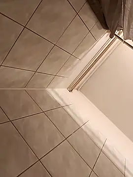 Radsjxh online show from February 9, 2:43 pm