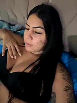 julianamascarada online show from October 11, 12:15 pm