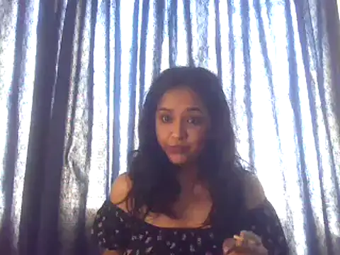 cute indianxo online show from October 25, 8:33 am