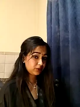 Snapshot of cute_indianxo chatting on May 3, 8:04 pm cute indianxo online show from May 3, 8:04 pm
