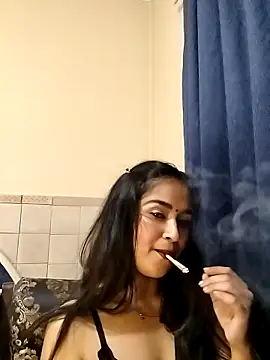 Snapshot of cute_indianxo chatting on May 4, 8:16 pm cute indianxo online show from May 4, 8:16 pm