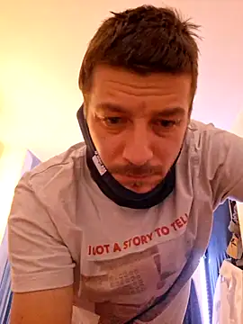 Snapshot of a7ex chatting on December 10, 3:09 am a7ex online show from December 10, 3:09 am