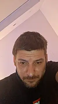 Snapshot of a7ex chatting on December 17, 9:50 am a7ex online show from December 17, 9:50 am