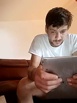 Snapshot of a7ex chatting on September 13, 10:15 am a7ex online show from September 13, 10:15 am