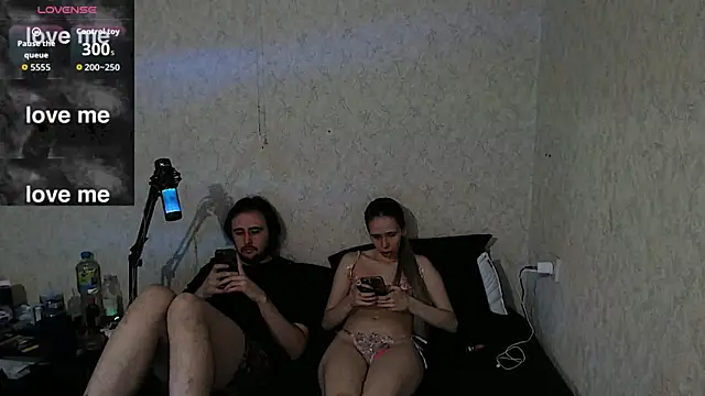 cjhouse96 online show from September 14, 12:15 pm