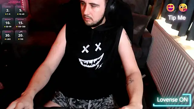 cjhouse96 online show from October 23, 11:42 am