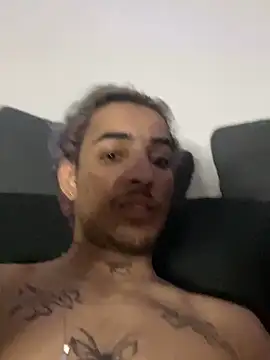 Snapshot of luluycoco chatting on November 15, 2:24 pm luluycoco online show from November 15, 2:24 pm