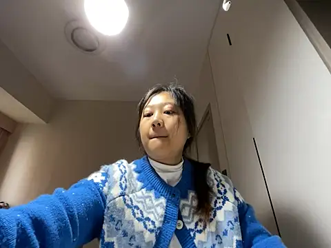 xena0501 online show from November 8, 6:24 am