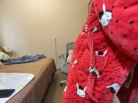 xena0501 online show from March 8, 9:13 am