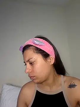 AmaiaSalvatore online show from September 14, 8:08 pm