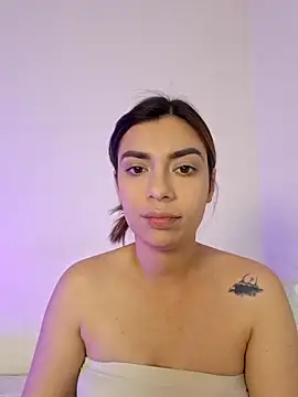 AmaiaSalvatore online show from October 15, 9:15 pm