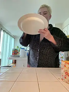 scorpiomoonbaby online show from April 17, 5:05 pm