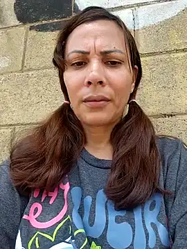 dyjaA online show from March 15, 3:40 pm