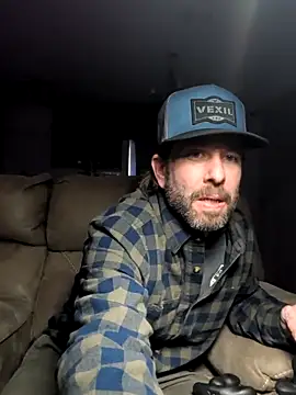 Snapshot of danoo84 chatting on February 1, 1:37 am danoo84 online show from February 1, 1:37 am