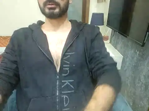 Snapshot of mlove902 chatting on November 12, 7:13 pm mlove902 online show from November 12, 7:13 pm