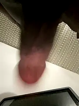 Snapshot of Atta-esi chatting on November 30, 8:24 pm Atta-esi online show from November 30, 8:24 pm