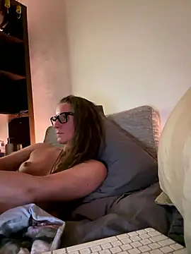 Snapshot of SwingWingWomanSweden chatting on January 12, 9:42 pm SwingWingWomanSweden online show from January 12, 9:42 pm