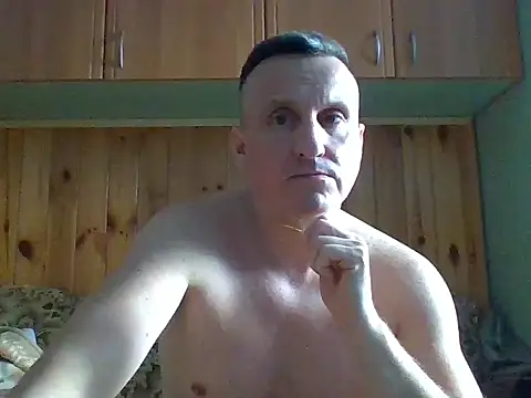 Maksymilian1 online show from February 28, 1:23 pm