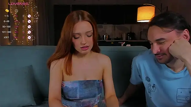 Snapshot of honeymoon11000 chatting on November 25, 1:44 pm honeymoon11000 online show from November 25, 1:44 pm