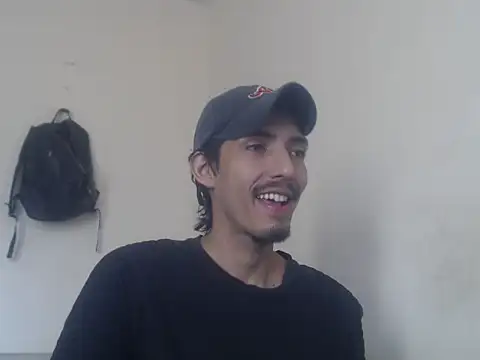 Snapshot of snackontime18 chatting on June 27, 9:53 pm snackontime18 online show from June 27, 9:53 pm