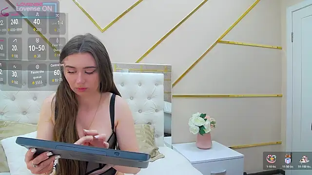 Snapshot of BeatriceAddams chatting on May 12, 9:34 pm BeatriceAddams online show from May 12, 9:34 pm