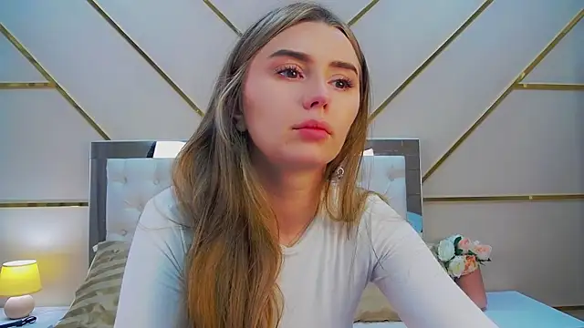 Snapshot of BeatriceAddams chatting on July 25, 9:23 pm BeatriceAddams online show from July 25, 9:23 pm