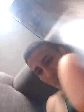 Snapshot of Davig4 chatting on October 11, 12:58 pm Davig4 online show from October 11, 12:58 pm