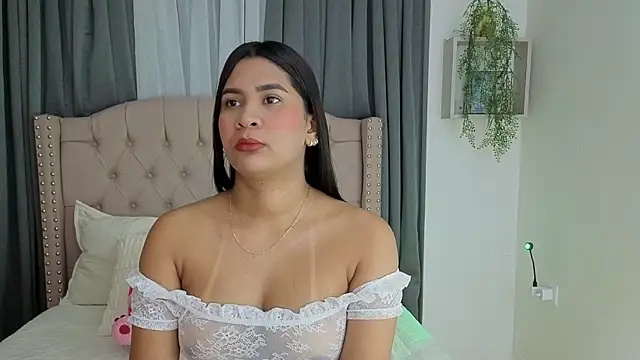 Snapshot of Penelophe01 chatting on July 4, 11:22 pm Penelophe01 online show from July 4, 11:22 pm
