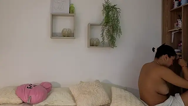 Snapshot of Penelophe01 chatting on July 31, 9:47 pm Penelophe01 online show from July 31, 9:47 pm