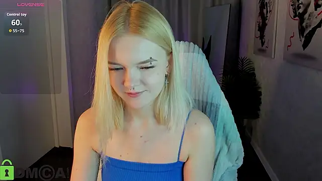 Snapshot of Carrie_Foster chatting on February 23, 8:33 am Carrie Foster online show from February 23, 8:33 am