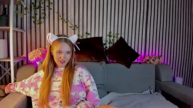 Snapshot of Casey_Sweeet chatting on May 31, 1:03 am Casey Sweeet online show from May 31, 1:03 am