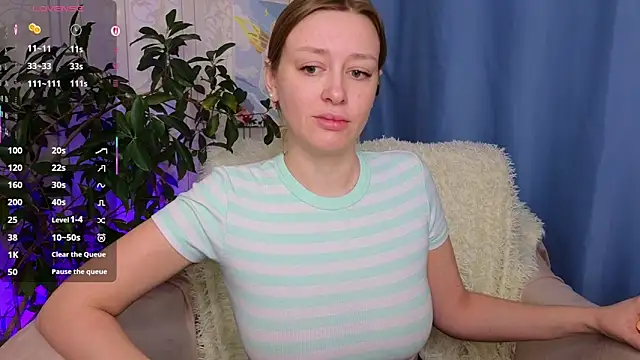 evashiny  online show from February 5, 3:11 am