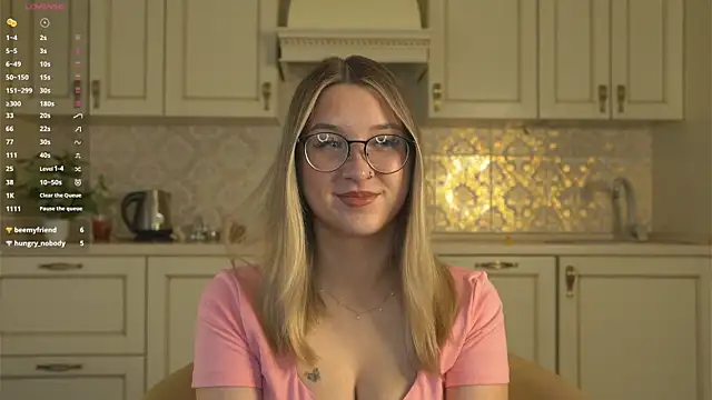 DarelleFaux online show from September 14, 3:16 am