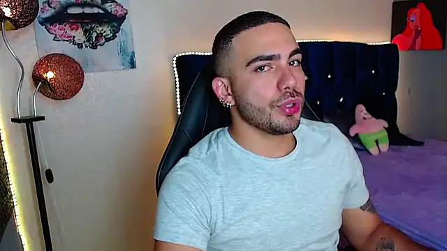 adamhairy online show from April 28, 6:57 pm