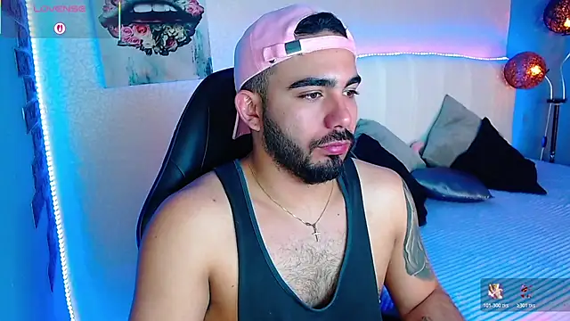 Snapshot of adamhairy chatting on July 20, 7:27 pm adamhairy online show from July 20, 7:27 pm