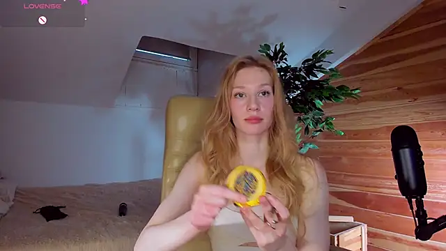 AuroraShoww online show from November 27, 12:29 pm