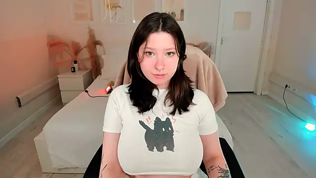 Sofi Spark online show from March 14, 7:58 am