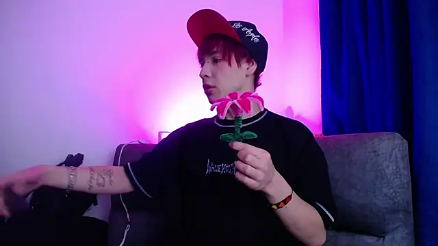 lucky stricke online show from February 24, 3:48 am