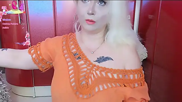 Snapshot of SquirtMilf00 chatting on June 3, 2:58 am SquirtMilf00 online show from June 3, 2:58 am