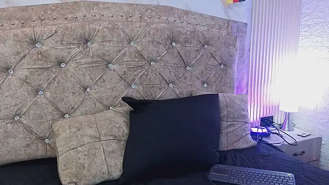 Snapshot of AnastasiaColeman chatting on July 11, 8:00 pm AnastasiaColeman online show from July 11, 8:00 pm