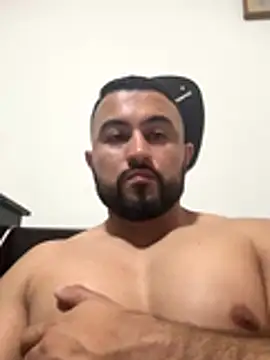 Snapshot of DoctorArabe3 chatting on October 26, 3:01 am DoctorArabe3 online show from October 26, 3:01 am