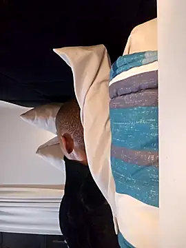 Snapshot of mojaymort chatting on September 16, 1:06 am mojaymort online show from September 16, 1:06 am