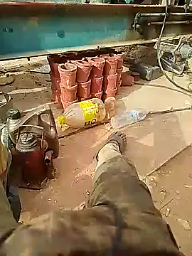 Snapshot of ParousFlow chatting on October 17, 2:41 pm ParousFlow online show from October 17, 2:41 pm