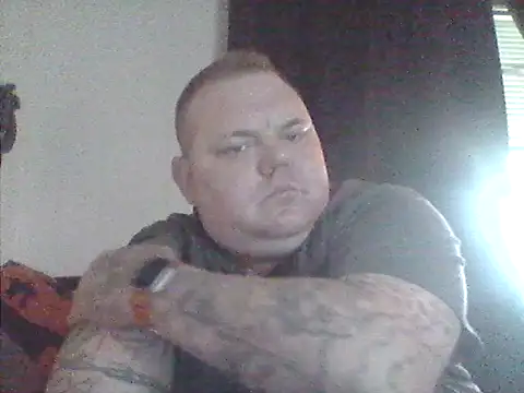 Snapshot of GingerSnap4444 chatting on December 13, 10:48 pm GingerSnap4444 online show from December 13, 10:48 pm