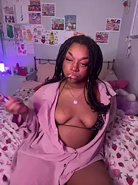 XKimmyGreen online show from March 23, 6:06 am