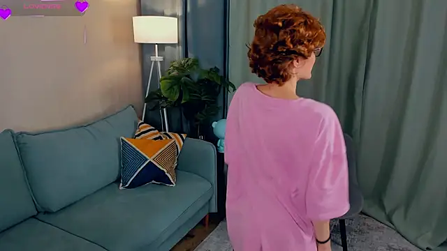 EdlinGathright online show from September 25, 4:38 am