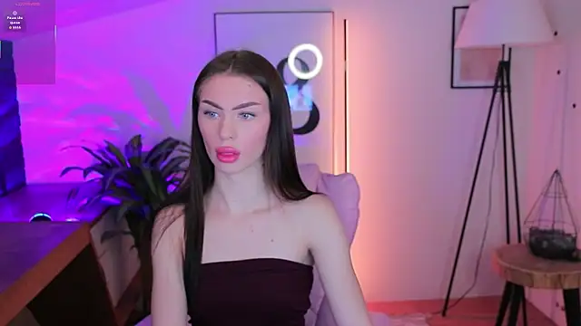 Snapshot of Cherry___Kiss chatting on November 9, 1:20 pm Cherry Kiss online show from November 9, 1:20 pm