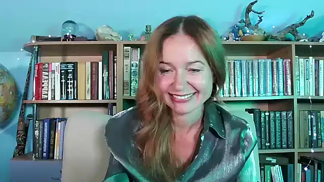 Snapshot of Foxilady357 chatting on September 30, 2:33 pm Foxilady357 online show from September 30, 2:33 pm
