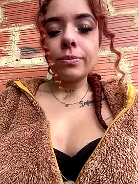 Snapshot of haally-mll chatting on October 15, 6:19 pm haally-mll online show from October 15, 6:19 pm