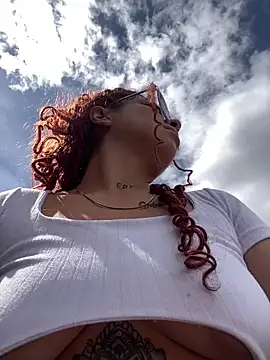 Snapshot of haally-mll chatting on October 20, 6:30 pm haally-mll online show from October 20, 6:30 pm